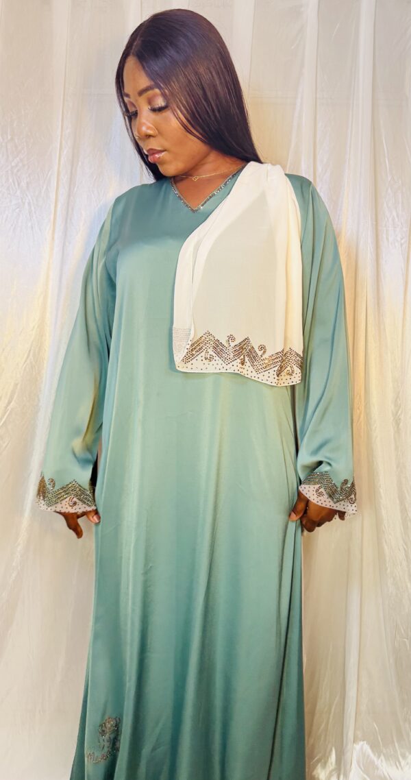 New In Stoned Hand Abaya - Image 2