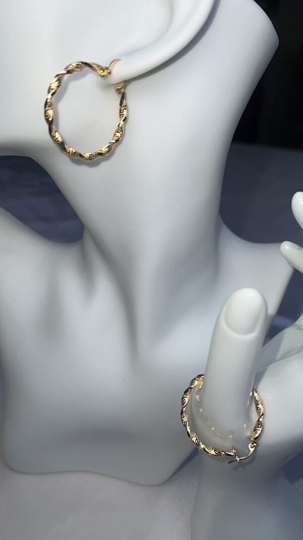 18 Carat Gold Twisted Hoop Earrings for all Occasions