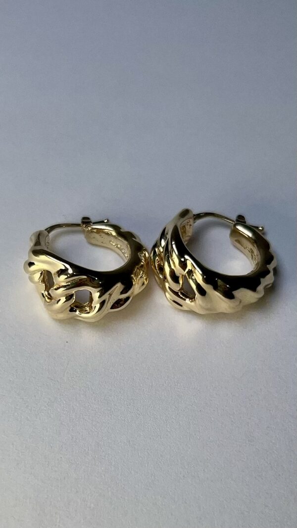 18 Carat Gold Ring Earrings with Patterns for All Occasion or Every Day Use. - Image 4