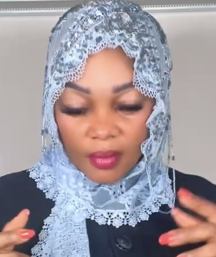 Luxury Lace Stoned Scarves - Image 2