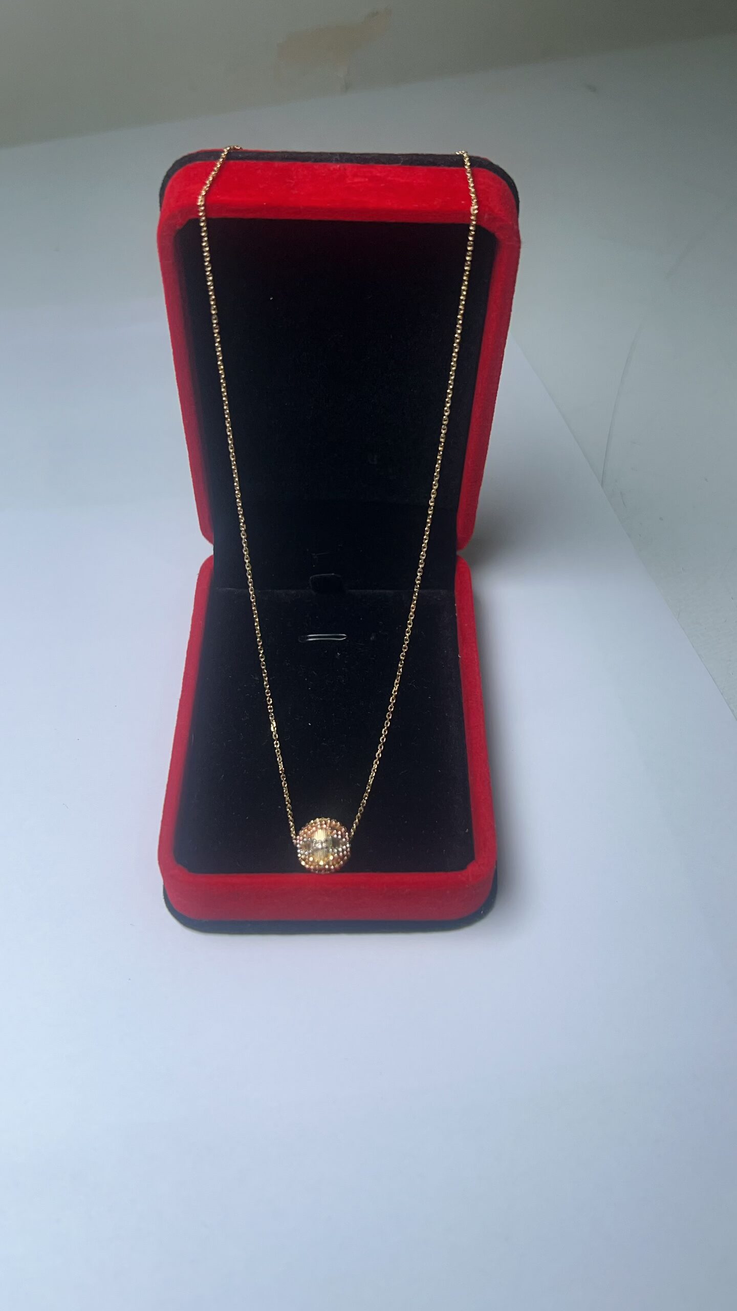 Elegant 18k Gold Necklace Chain